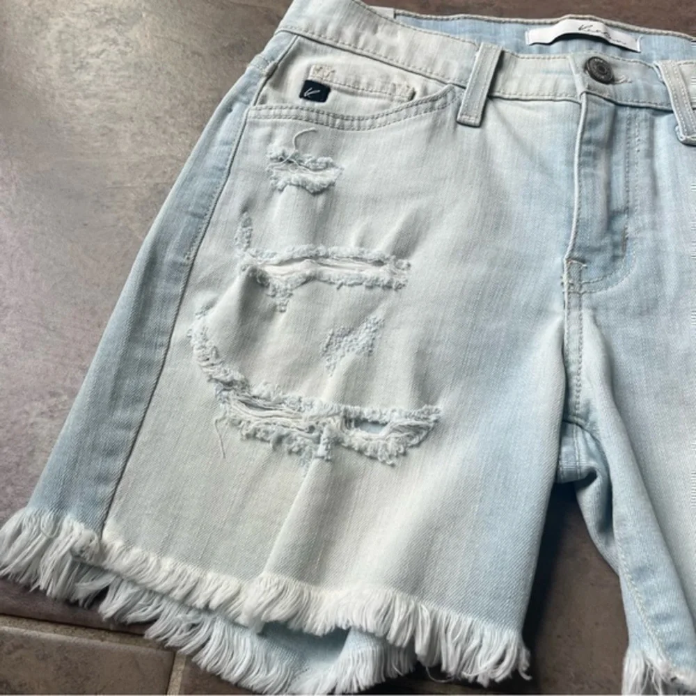 KanCan light wash